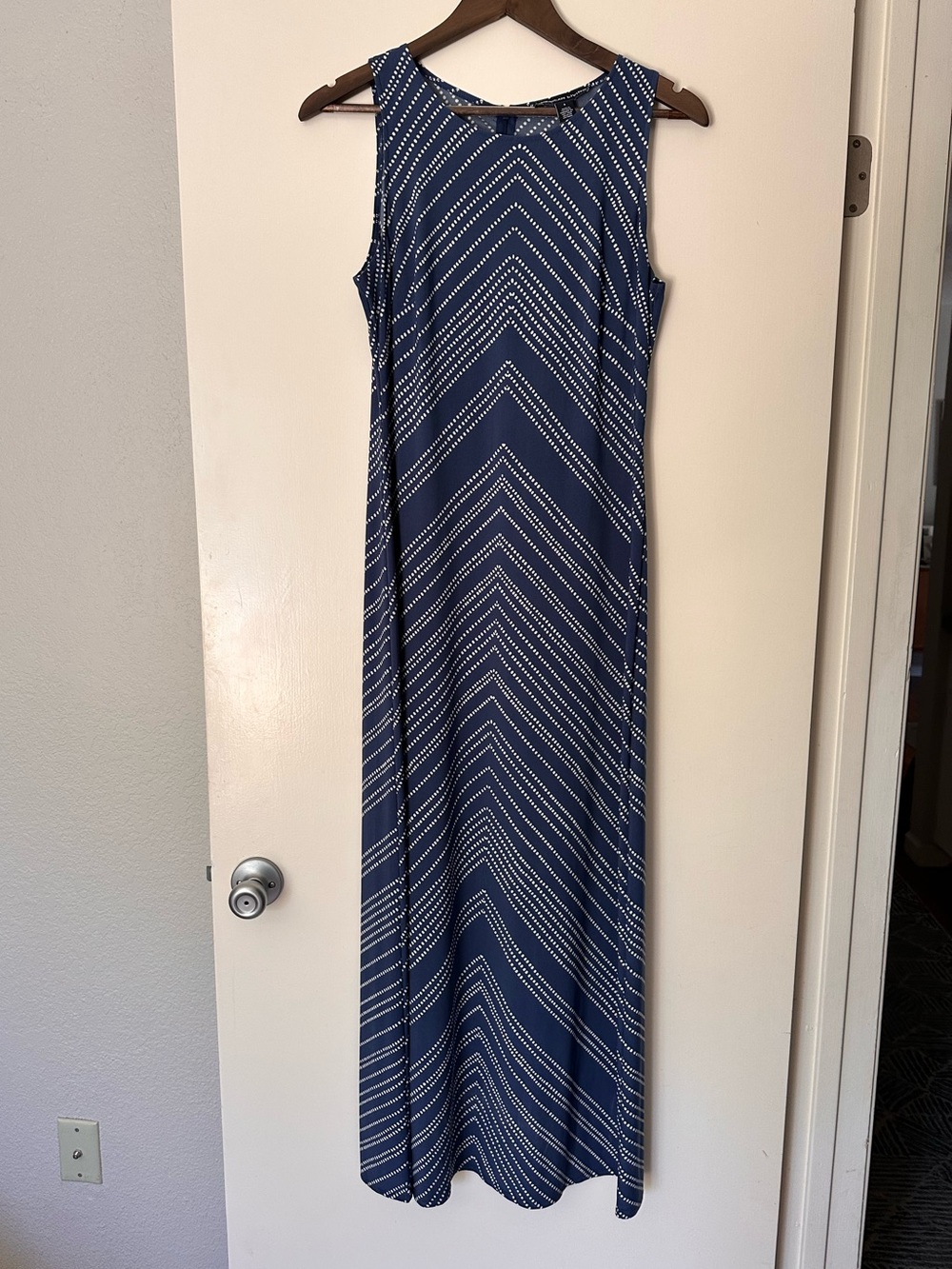 American Living Blue Chevron Sleeveless Maxi Dress